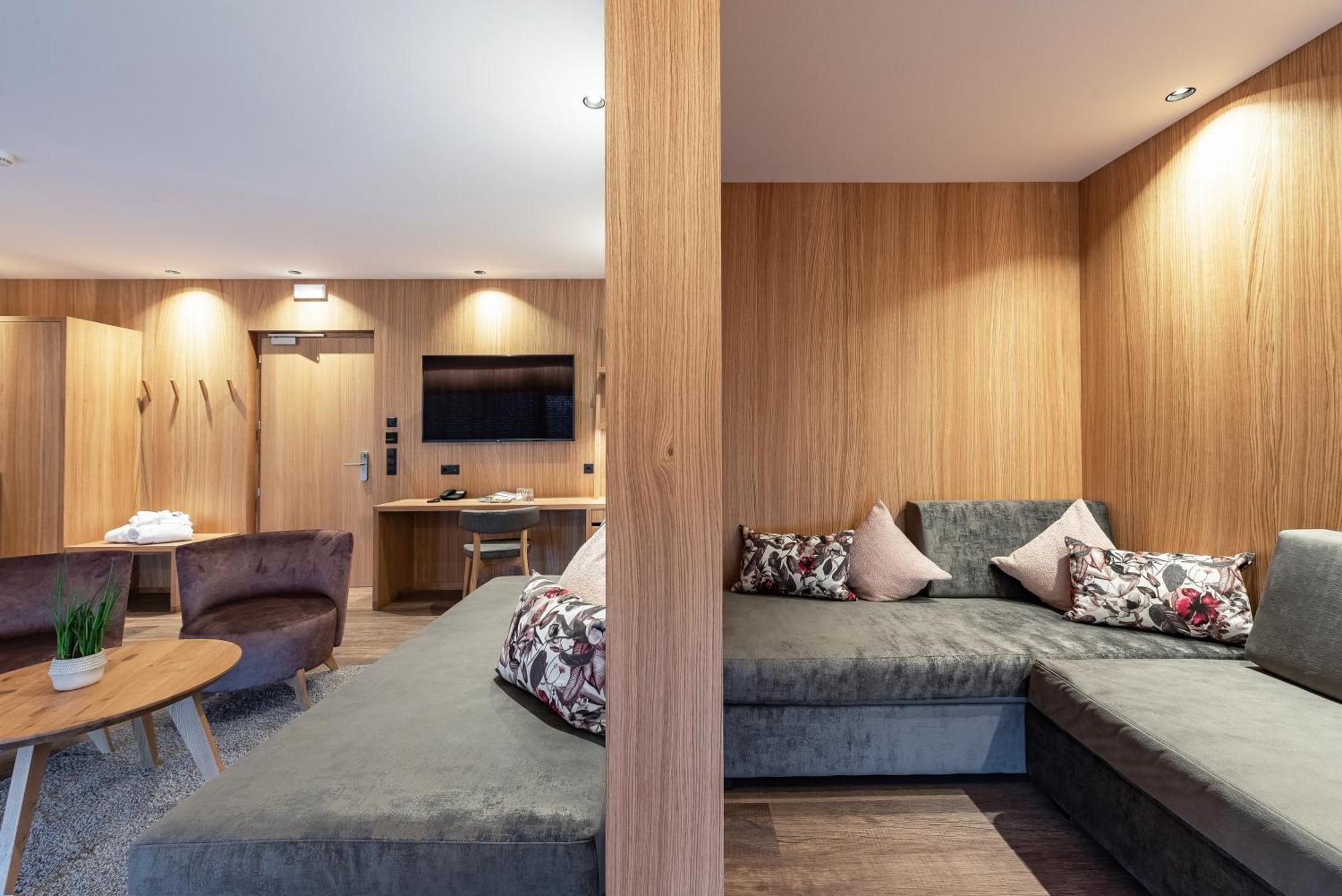 Hotel Langhof Natz-Schabs Luaran gambar